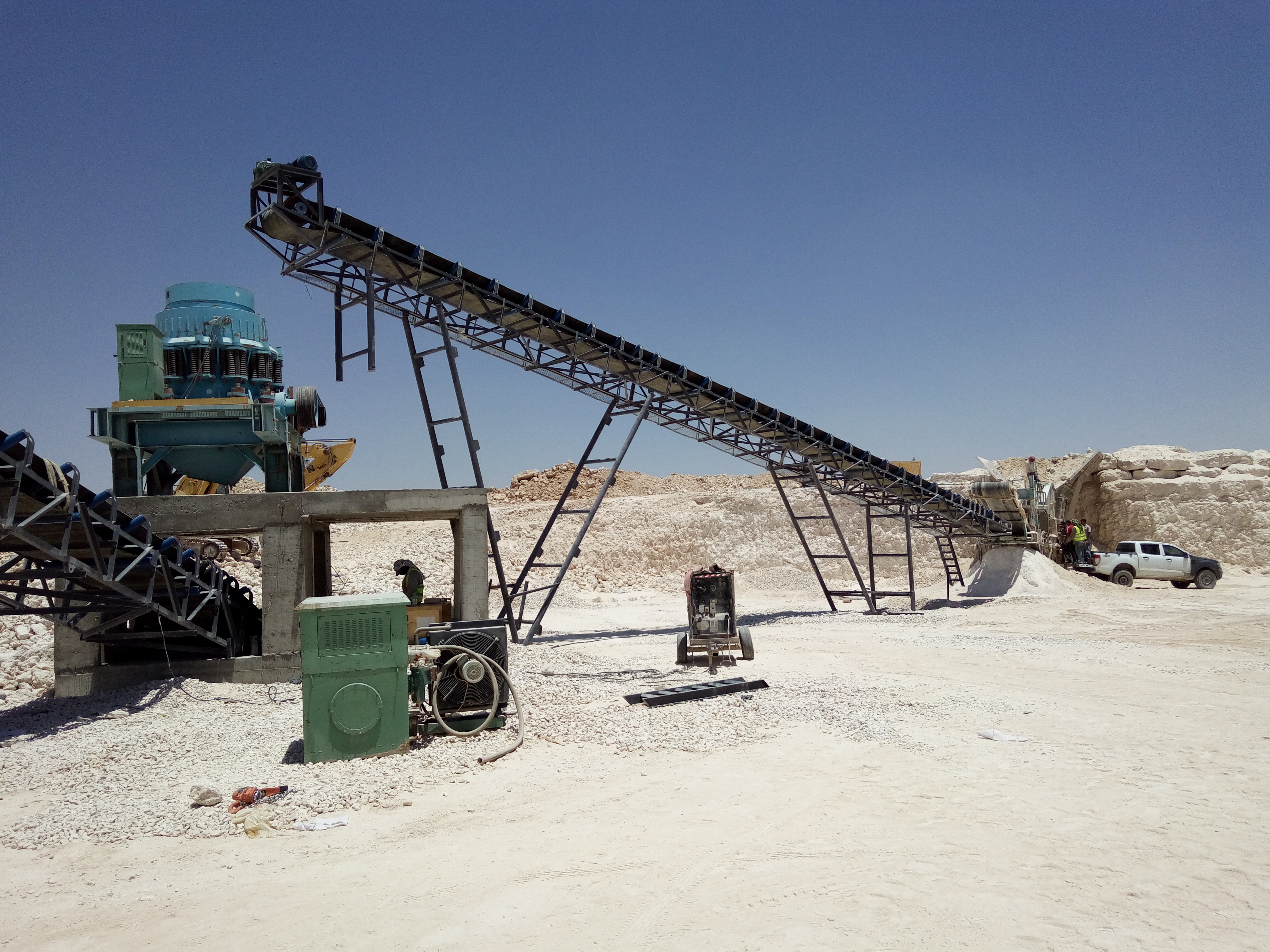 Limestone crushing aggregate plant in Jordan